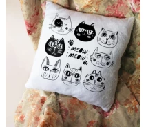 Купить - подушку  Подушка Кормящие Кошки 35x35 см