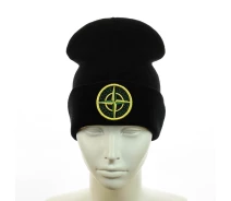 Купить - мужскую шапку  Молодежная шапка с вышивкой "Stone Island"