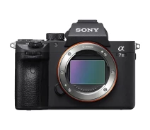 Купить - фотоаппарат  Беззеркальный фотоаппарат Sony Alpha A7 III Body Black (ILCE7M3B.CEC) [84213]