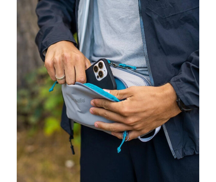 Фото - чоловічу сумку Сумка на пояс "антизлодій" Pacsafe® Eco Anti-Theft Waist Pack (41104145)