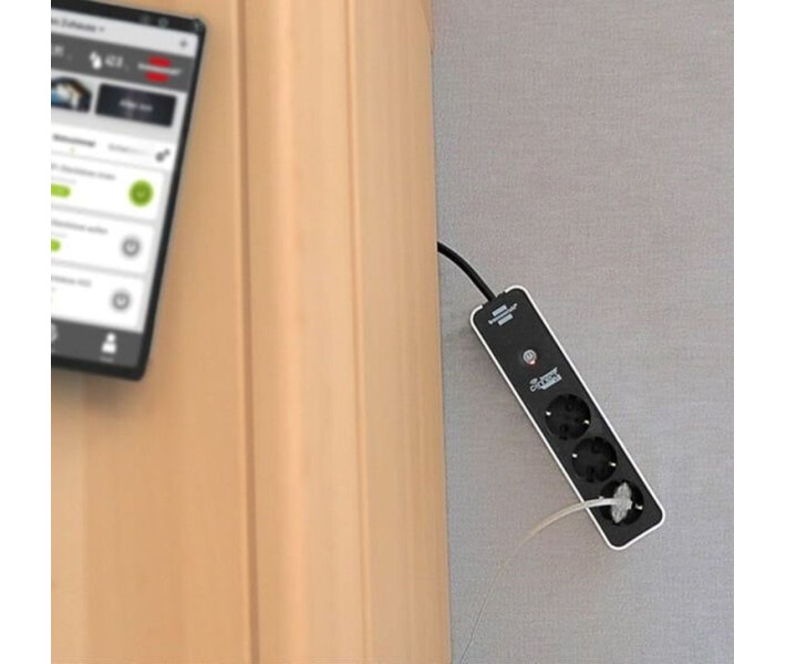 Фото - мережевий фільтр 	Подовжувач WiFi 1,5 метра 3 розетки Brennenstuhl Connect: 2,4 ГГц, 16 А, 3500 Вт, 3х1,5мм² (1153230620)