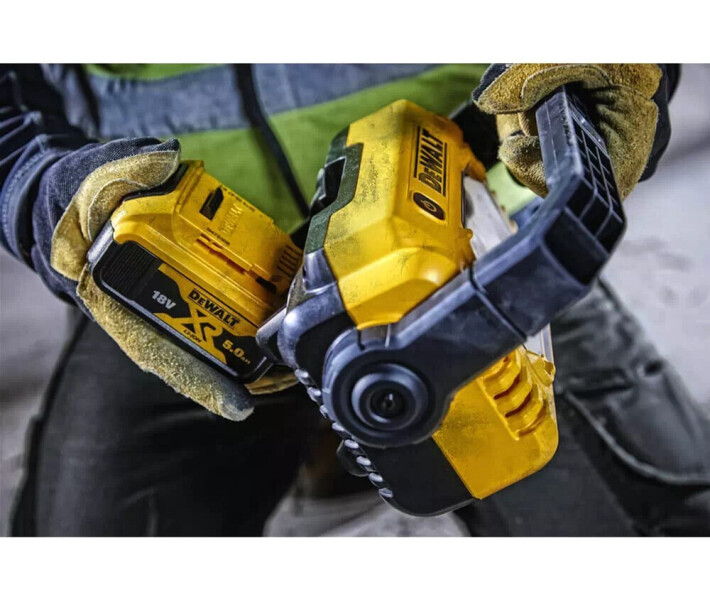 Фото - прожектор Ліхтар світлодіодний акумуляторний DeWALT DCL077