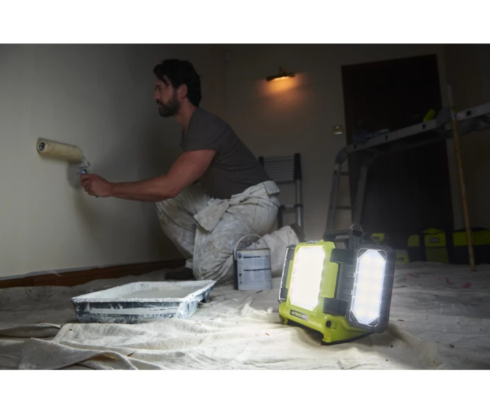 Фото - прожектор Прожектор панельний Ryobi RLP18-0, 18В ONE+, 3 LED панелі, 3000лм, 3 режими яскравості (без АКБ та ЗП) (5133005398)