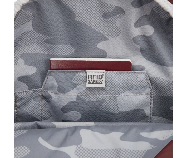 Фото - Рюкзаки Рюкзак Pacsafe® GO 15L backpack к-р бургунді (35110345)