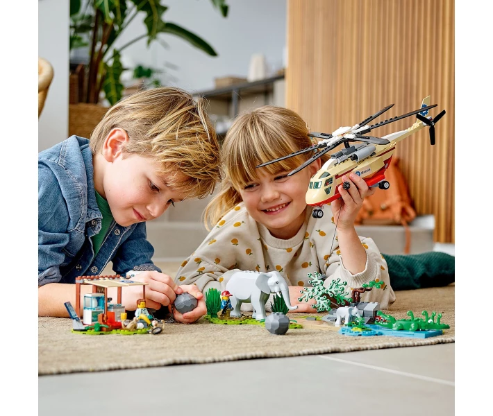 Фото - дитячий конструктор LEGO® City Операція з порятунку звірів (60302)