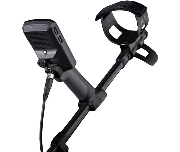 Фото - металошукач Металодетектор Minelab Equinox 900