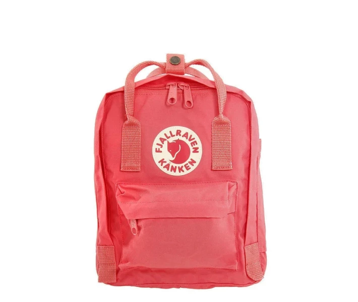 Фото - Рюкзаки Рюкзак Fjallraven Kanken Classic рожевий стильний рюкзак тренд цього року тканину із захистом від води