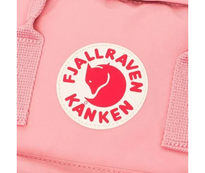 Фото - Рюкзаки Рюкзак Fjallraven Kanken Classic рожевий стильний рюкзак тренд цього року тканину із захистом від води