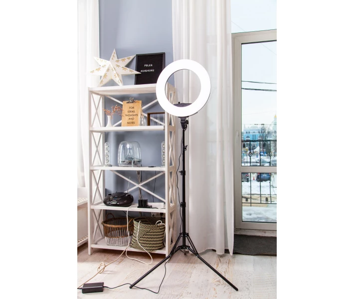 Фото - Кільцеве світло Кільцева LED лампа LUMERTY Premium (45см – 96Вт) на штативі з сумкою, для блогера/селфі/фотографа/візажиста/beauty-майстрів