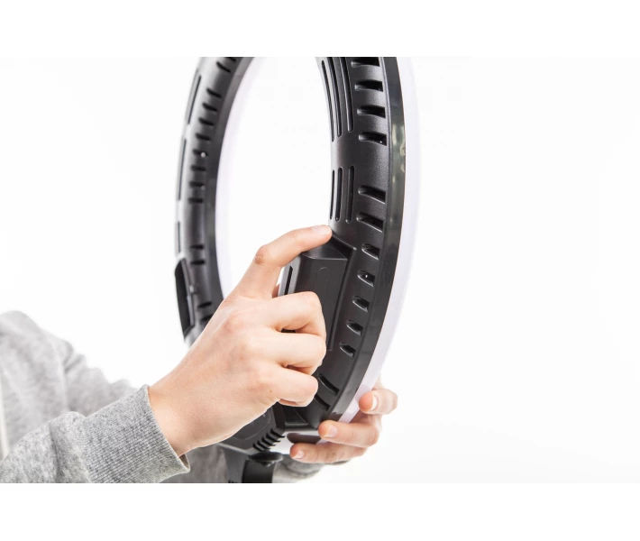 Фото - Кільцеве світло Кільцева LED лампа LUMERTY Premium (45см – 96Вт) на штативі з сумкою, для блогера/селфі/фотографа/візажиста/beauty-майстрів