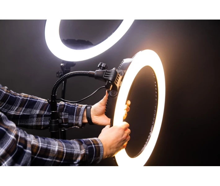 Фото - Кільцеве світло Кільцева LED лампа LUMERTY (45см - 75w) на штативі, для блогера/селфі/фотографа/візажиста/beauty-майстрів