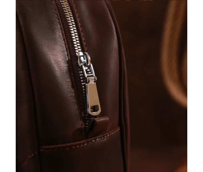 Фото - Рюкзаки Шкіряний жіночий рюкзак SHVIGEL 21х28х9 см Коричневий