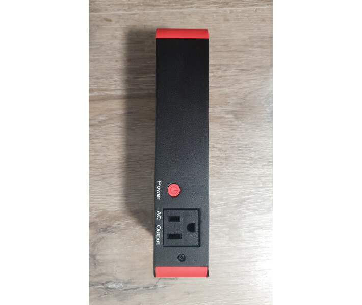 Фото - зарядну станцію TC100 Міні зарядна станція 100Вт\год (Jump Starter пусковий струм 1000А, 12В) AC 220В