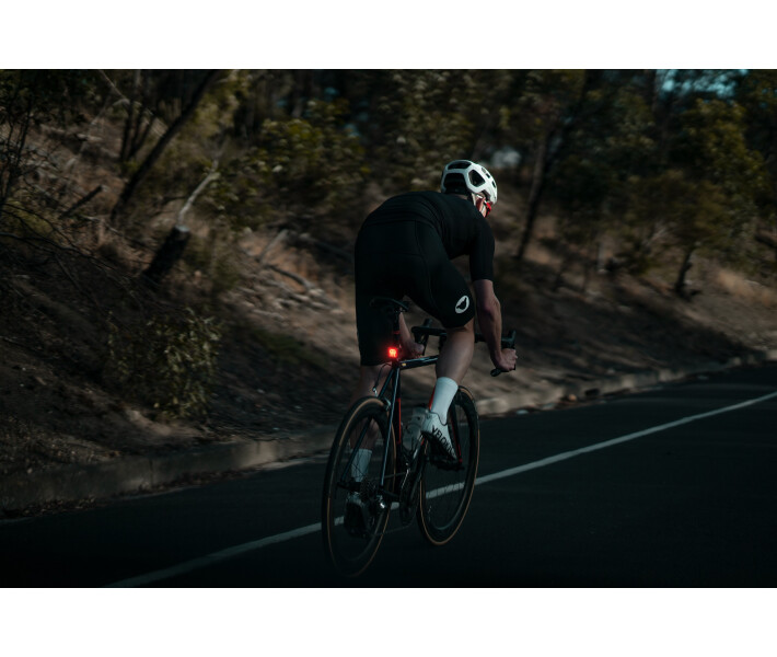 Фото - велофару Мигалка передня Knog Blinder X Front 200 Lumens