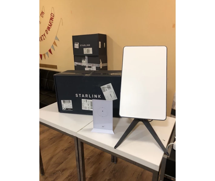 Фото - супутниковий термінал Супутникова система Старлінк STARLINK Satellite Dish Kit v2