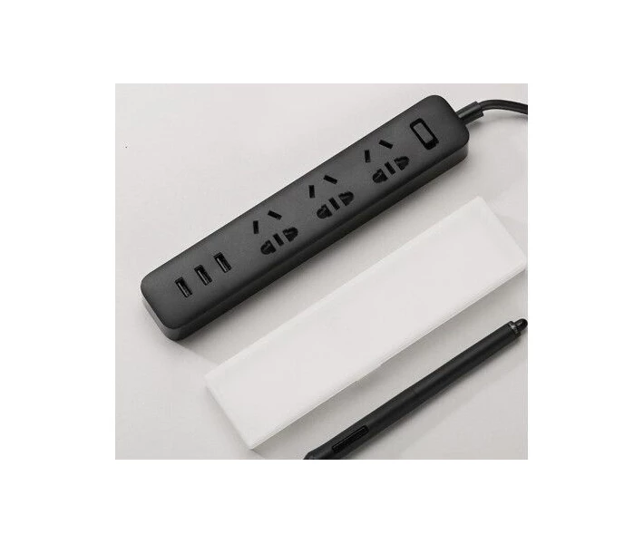 Фото - мережевий фільтр Подовжувач Xiaomi Mi Power Strip 3 розетки + 3 USB-port Black (NRB4002CN) [15501]