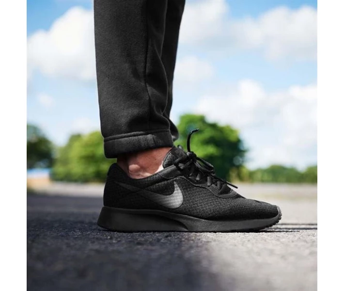 Фото - чоловічий кросівок Кросівки Nike Tanjun Black/Black 45.5