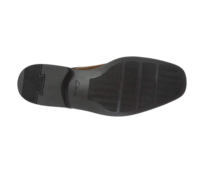Фото - чоловічу туфлю Туфлі Clarks Tilden Plain Brown 44