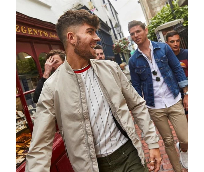 Фото - куртку мужскую Куртка Jack and Jones Desert Bomber String Beige XS
