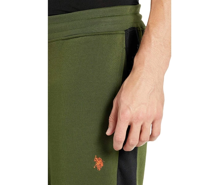 Фото - чоловічі спортивні штани Штани U.S. POLO Tricolor Wordmark Jogger Rifle Green L