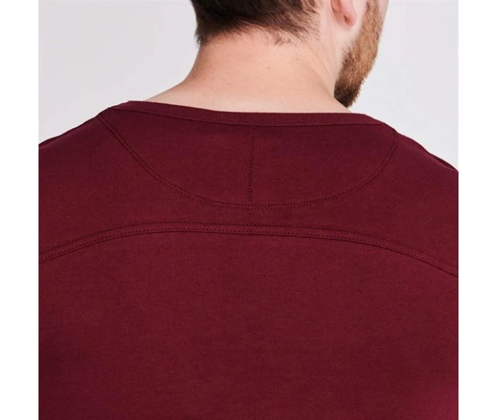 Фото - чоловічу футболку Футболка Firetrap Striding V Neck Burgundy M
