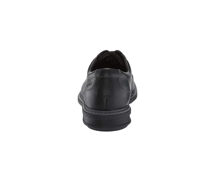 Фото - чоловічу туфлю Туфлі Clarks Rendell Plain Black Leather 40