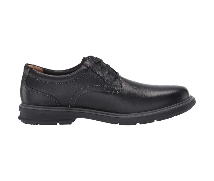 Фото - чоловічу туфлю Туфлі Clarks Rendell Plain Black Leather 40