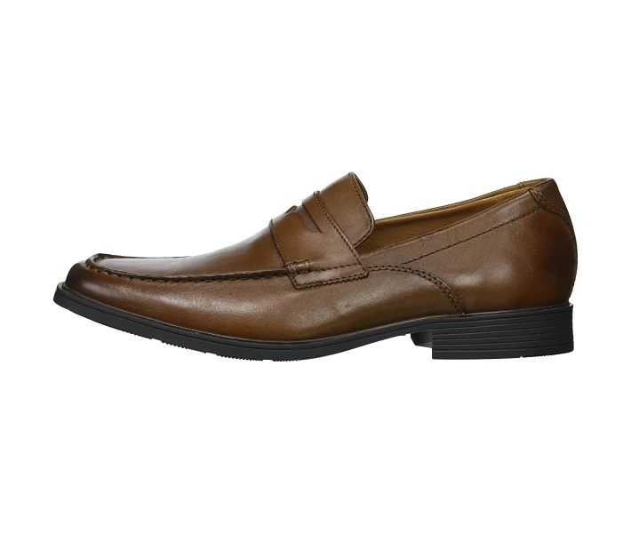 Фото - чоловічу туфлю Туфлі лофери Clarks Tilden Way Dark Tan Leather 44