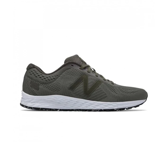 Фото - чоловічий кросівок Кросівки New Balance Mariss 1 Run Trainers Forest 44.5