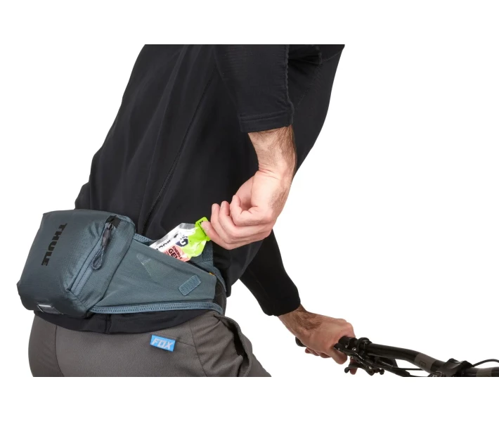 Фото - чоловічу сумку Сумка Thule Rail Hip Pack 0.5L Dark Slate (3204479) [75213]