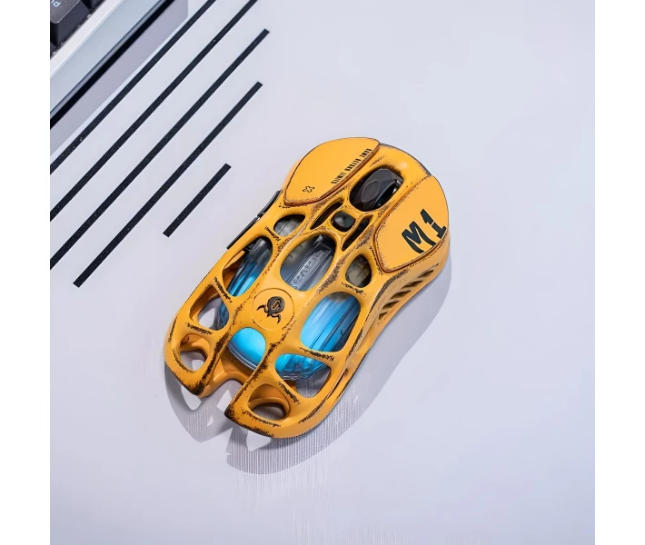 Фото - Мишки Миша GRAVASTAR Mercury M1 Pro ігрова з комбінованим підключенням, Battle Worn Edition-жовтий