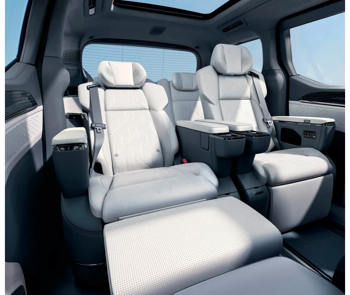Фото - электромобиль Електромобіль ZEEKR 009 4wd 7 seat channel 140 kwt