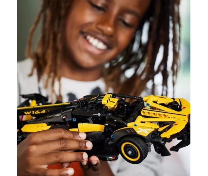 Фото - дитячий конструктор Конструктор LEGO® Technic Bugatti Bolide (42151)