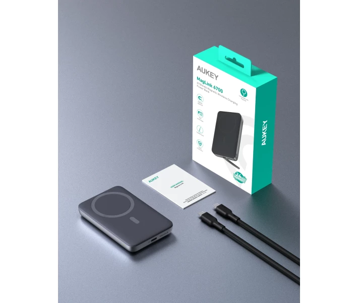 Фото - універсальну мобільну батарею Power Bank Aukey 6700mAh 15W Magnetic Wireless Charging (PB-MS01) сірий