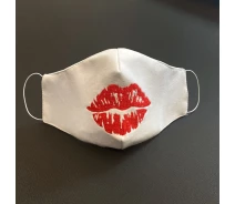 Придбати - захисну маску  Захисна маска BATIAR для обличчя "Kiss" біла
