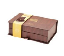 Придбати - конфету  Цукерки шоколадні асорті Luxury Selection BIND Асорті 720 г