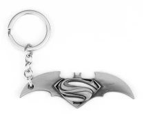 Придбати - подарок для геймеров  Брелок GeekLand Superman vs Batman Супермен проти Бетмена 10.126.250