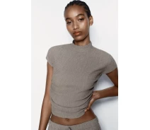Придбати - жіночу футболку  Жіноча футболка ZARA топ 1159799967 (Коричневий, S)