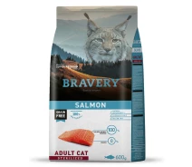 Придбати - корм для кота  Корм Bravery Cat Adult Sterilized Salmon сухий з лососем для стерилізованих котів 600 гр