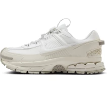 Придбати - чоловічий кросівок  Кросівки Nike ZOOM VOMERO ROAM WINTERIZED бежево-білі HV5951-100 Розмір EU-40.5 (HV5951-100_EU-40.5)
