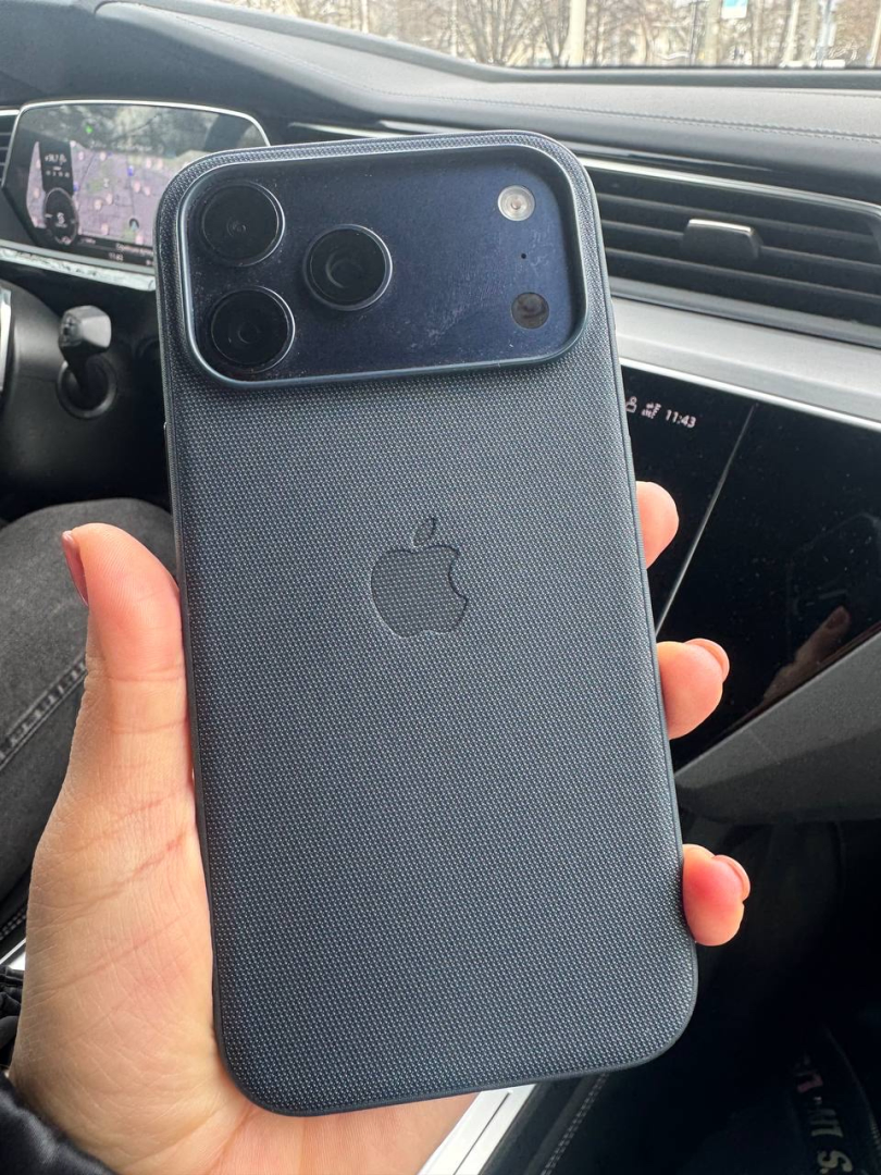 Чехол Apple TechWoven Case MagSafe Blue (MGF94ZM/A) для iPhone 17