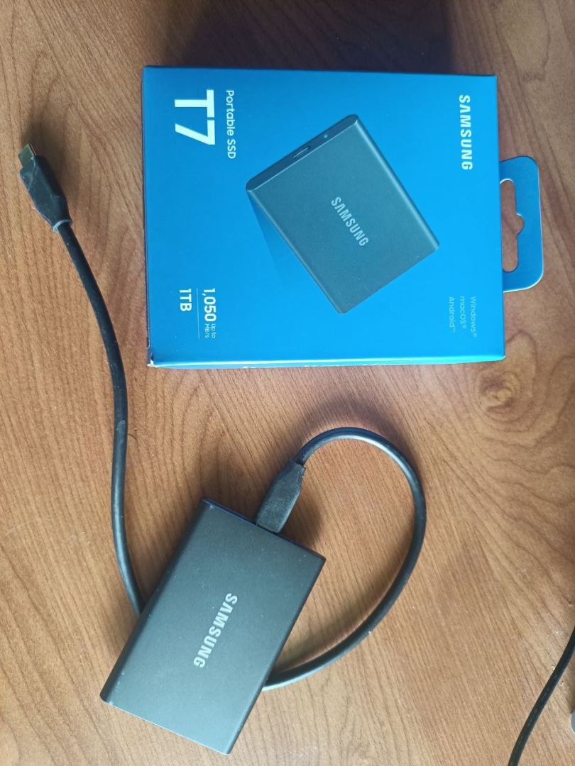 SSD-накопитель Samsung Portable SSD T7 1TB USB 3.2 Type-C (MU