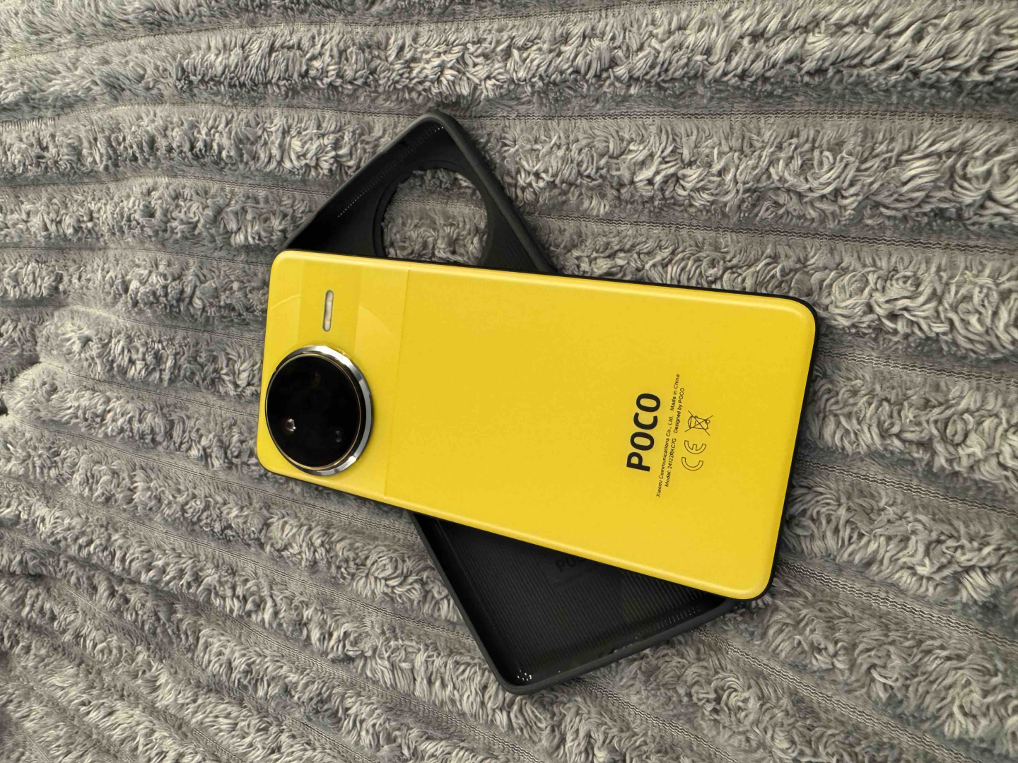 POCO F7 Ultra 12/256GB Yellow купить в Киеве ☛ цены на Allo